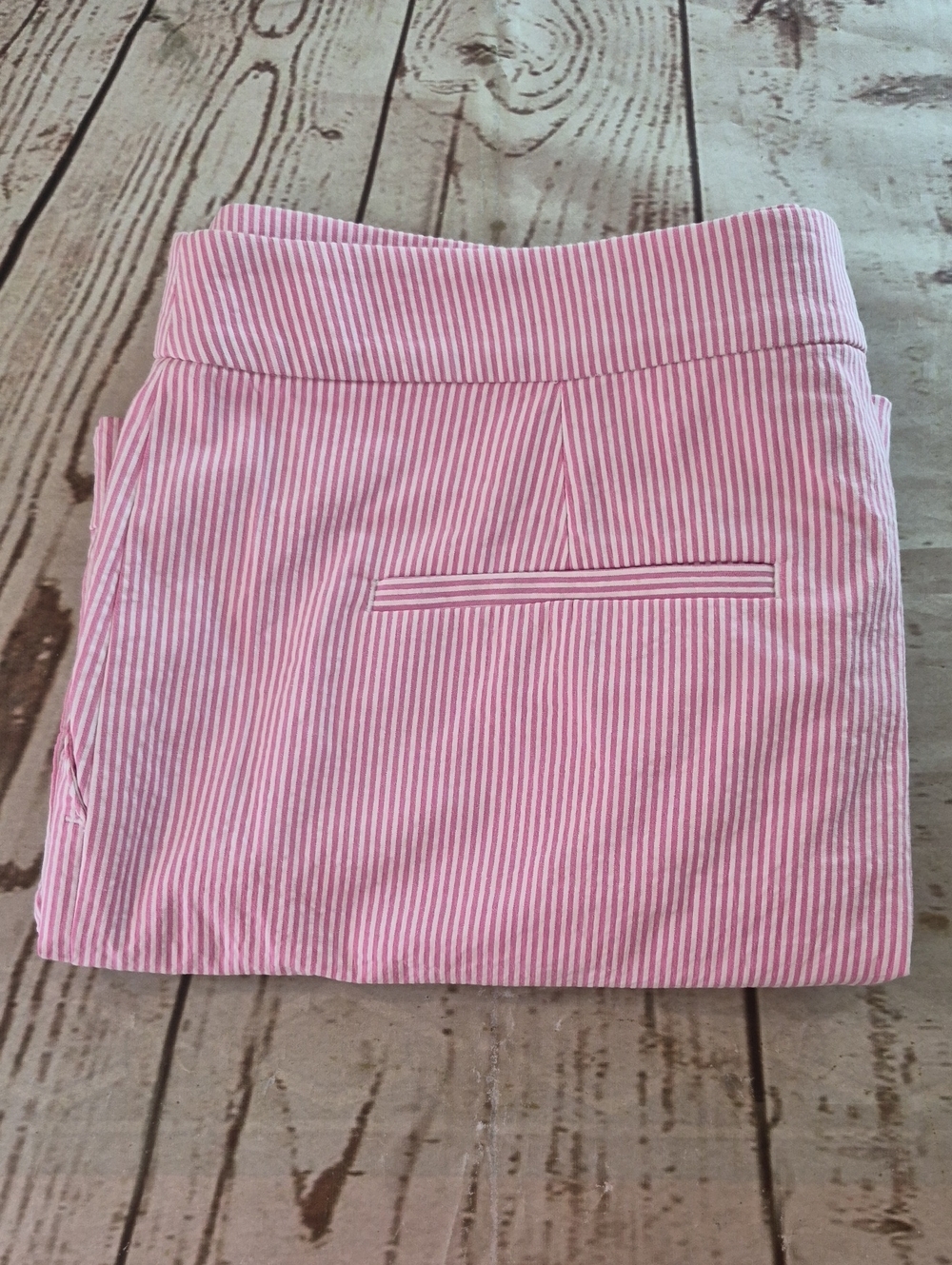 LOFT Striped Shorts with Pockets Size 16‎